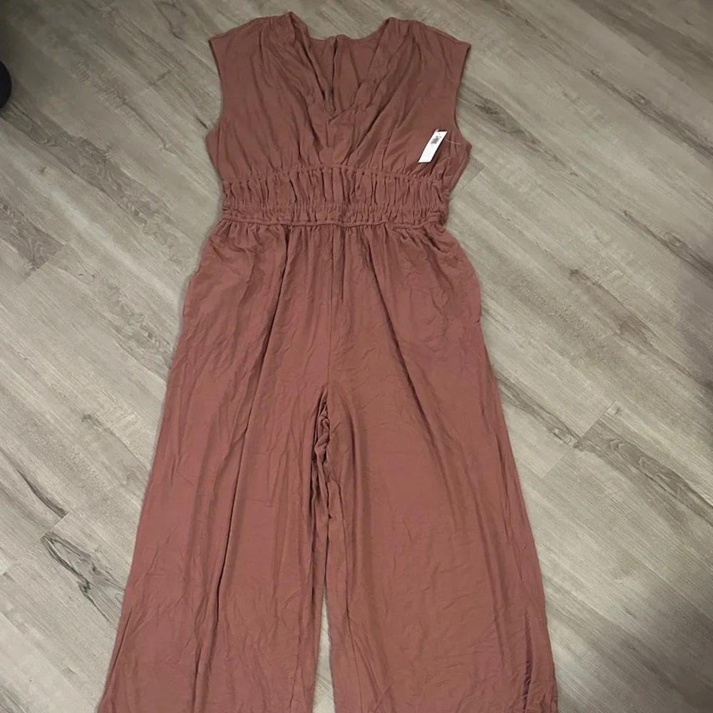 Old Navy Sleeveless Rust Jumpsuit - Picture 1 of 6